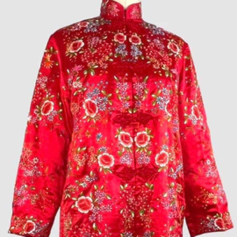 Gorgeous Red Silk Plum Blossoms vintage embroidered Asian Silk-Satin long Coat